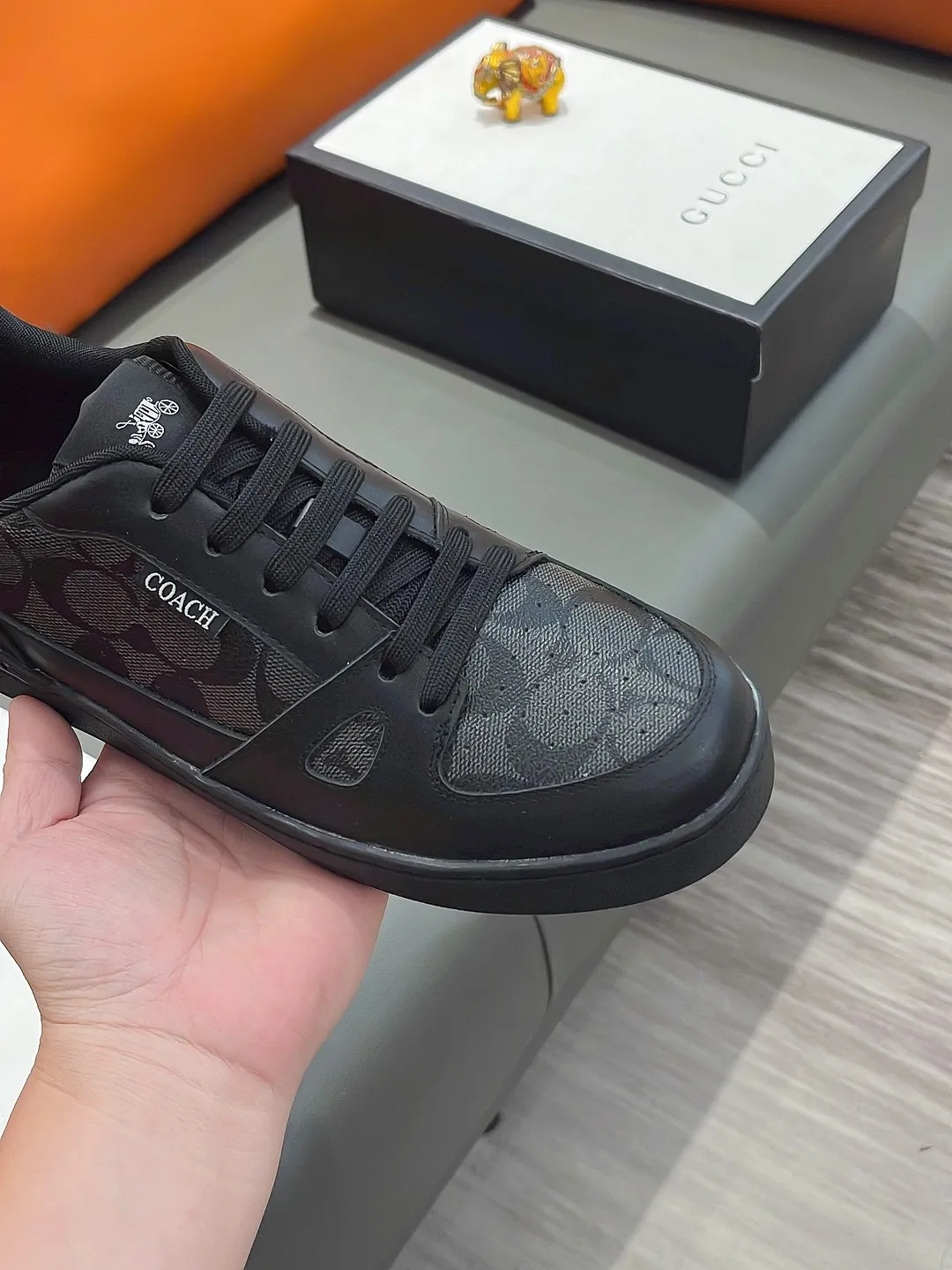 Men's shoes GUCCI "Gucci" P420 Regular size: 38-44 (casual shoes) Product materials: Selected cowhide upper, soft sheepskin lining; original outsole.